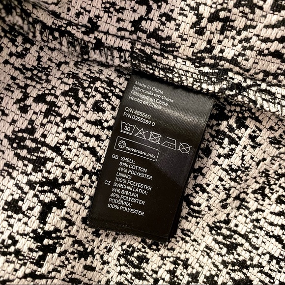 Two-toned knit dress - Picture 3 of 5